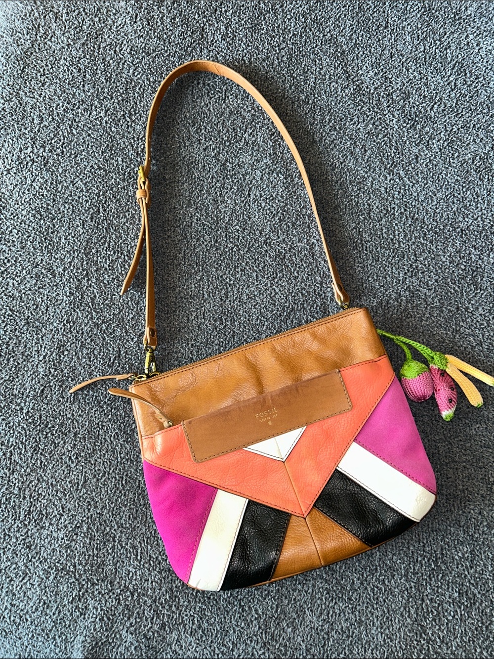 Vintage Fossil Multicolor Leather Colorblock
Shoulder bag- Tan, Pink & Coral